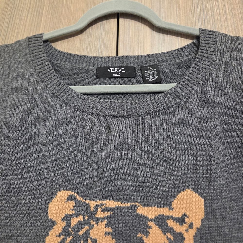 Trendt Tiger Sweater - Picture 3 of 4
